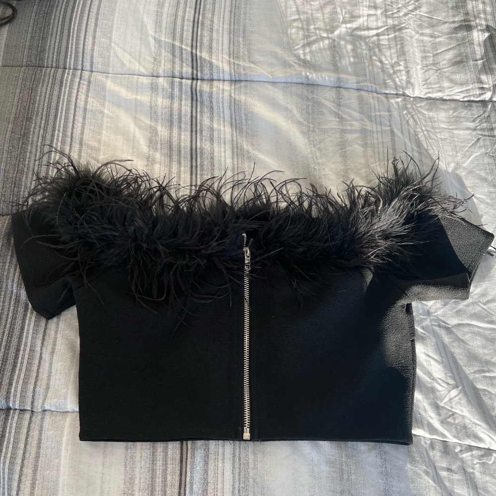 Misguided Black Ostrich Feather Crop Top US 6 - Picture 3 of 5